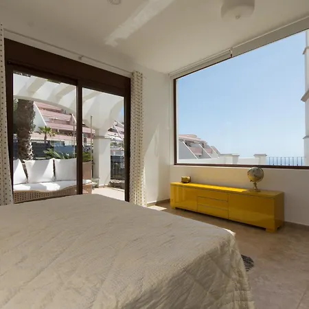Veronika Stunning 3 Bedrom Private Heated Pool Villa *