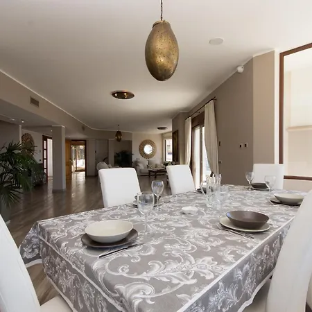 Veronika Stunning 3 Bedrom Private Heated Pool Costa Adeje (Tenerife)