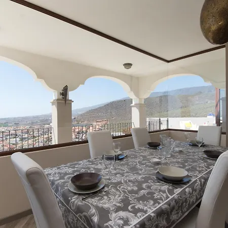 Veronika Stunning 3 Bedrom Private Heated Pool Villa *